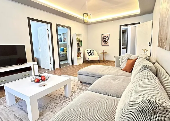 Apartamento Kaira Homes 1 *